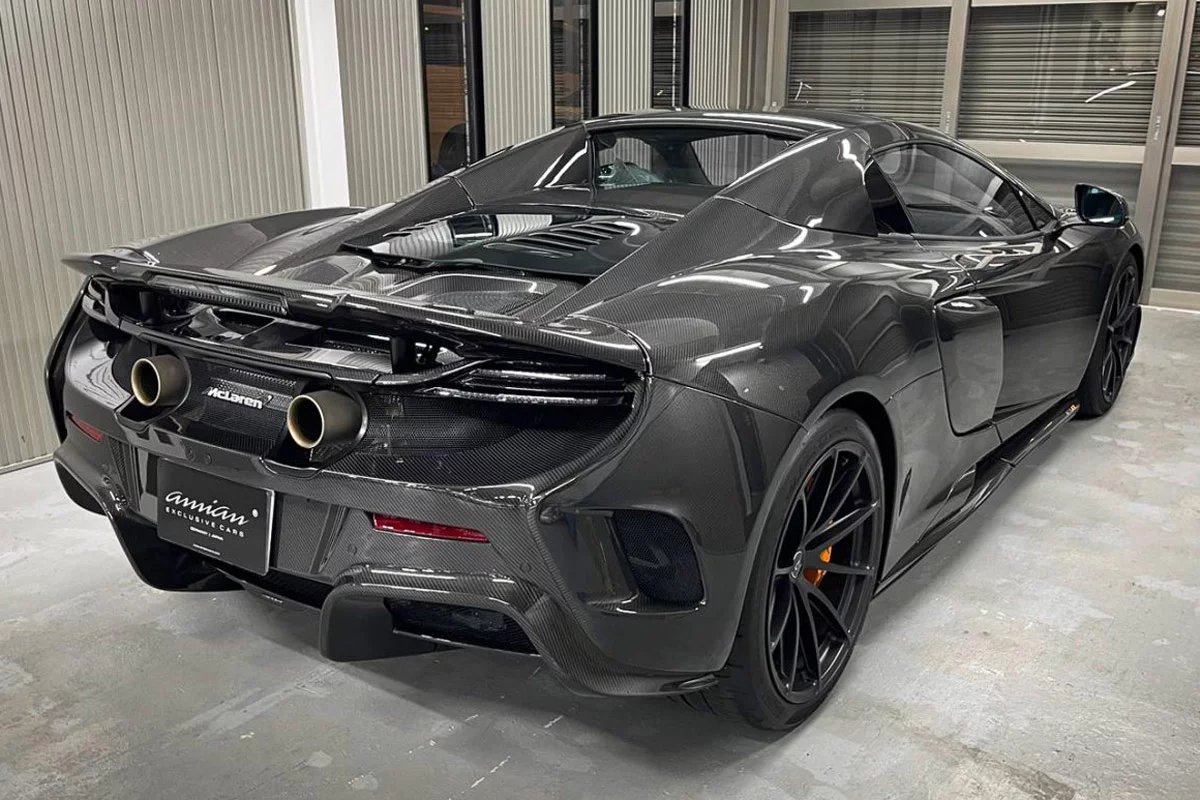 2016 McLaren 675 LT Spider - MSO Carbon Series, 11/15