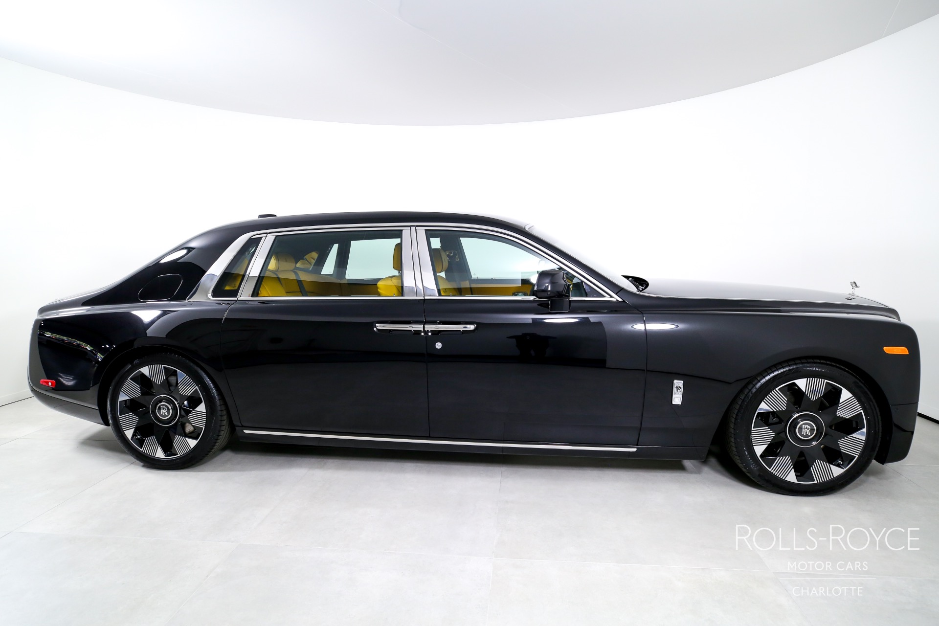 2024 ROLLS-ROYCE PHANTOM EWB, 10/20