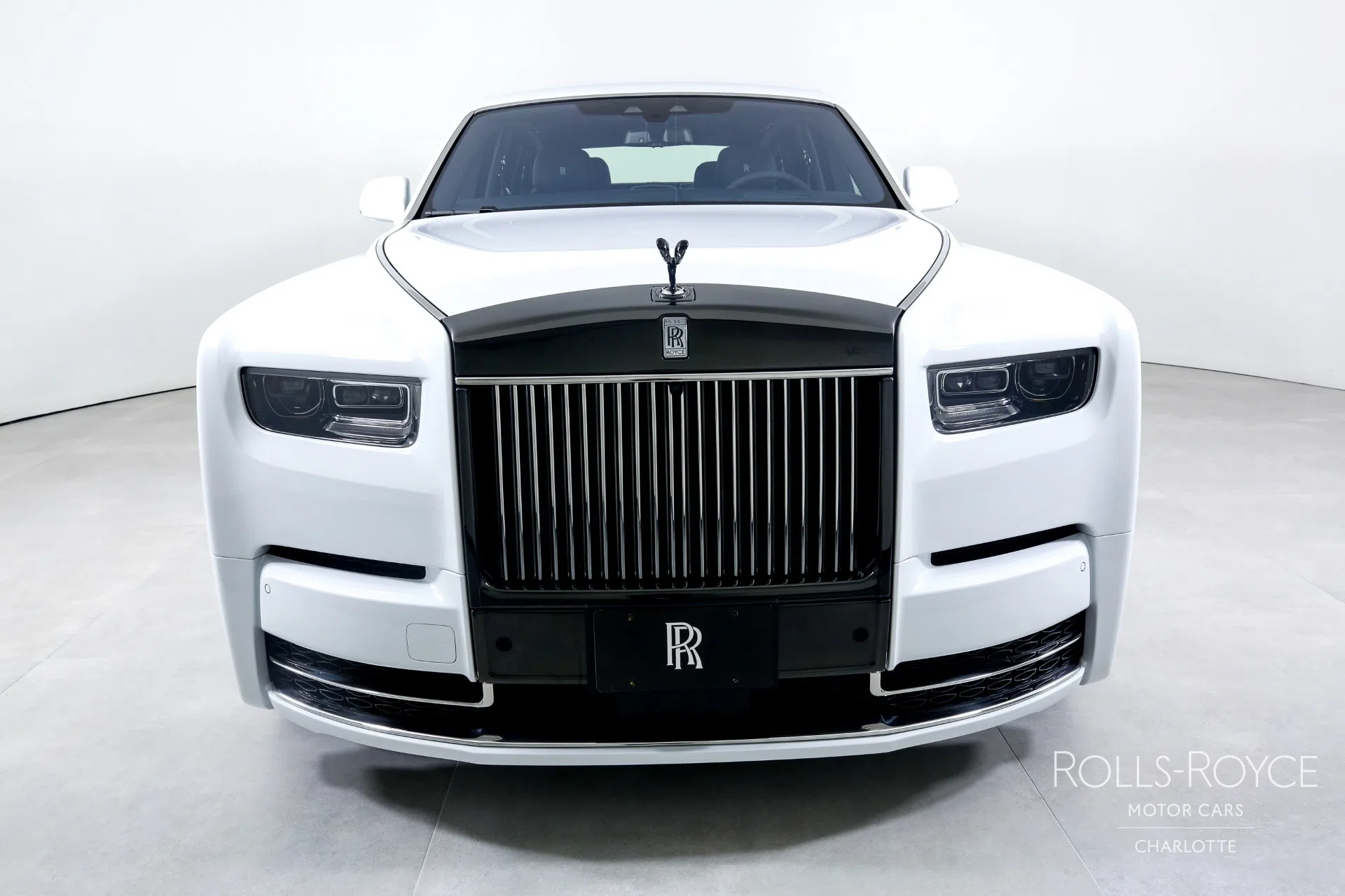 2023 Rolls-Royce Phantom