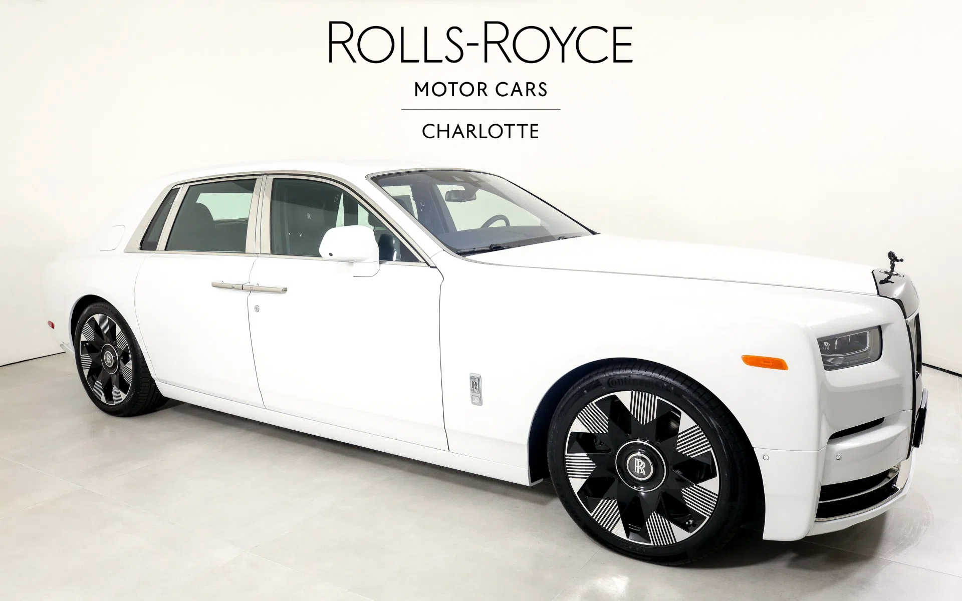 2023 Rolls-Royce Phantom, side profile, Arctic White