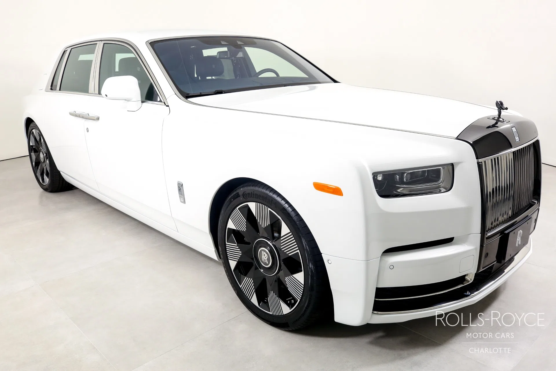 2023 Rolls-Royce Phantom for sale, exterior, Arctic White