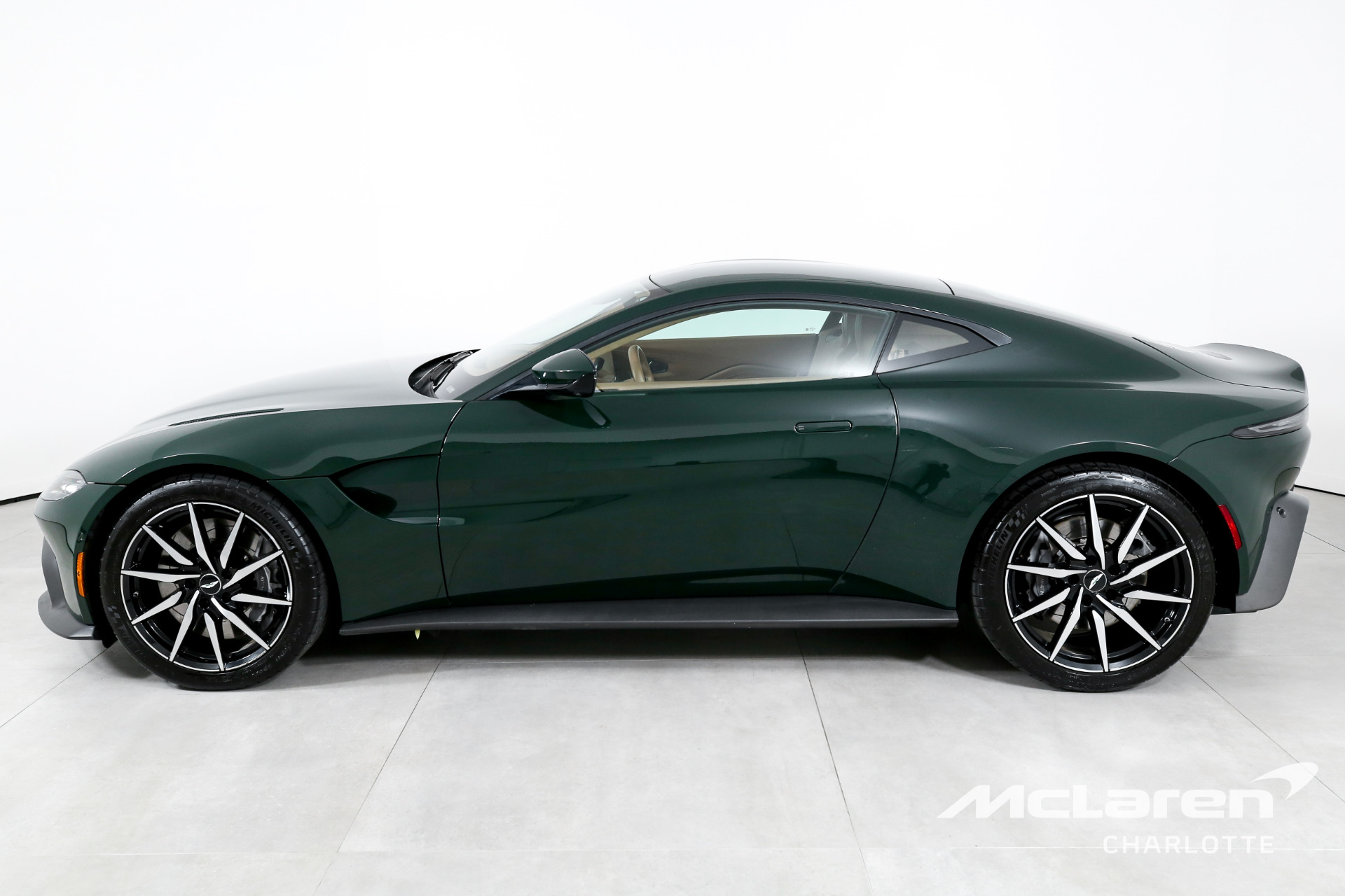 2020 Aston Martin Vantage, 5/20