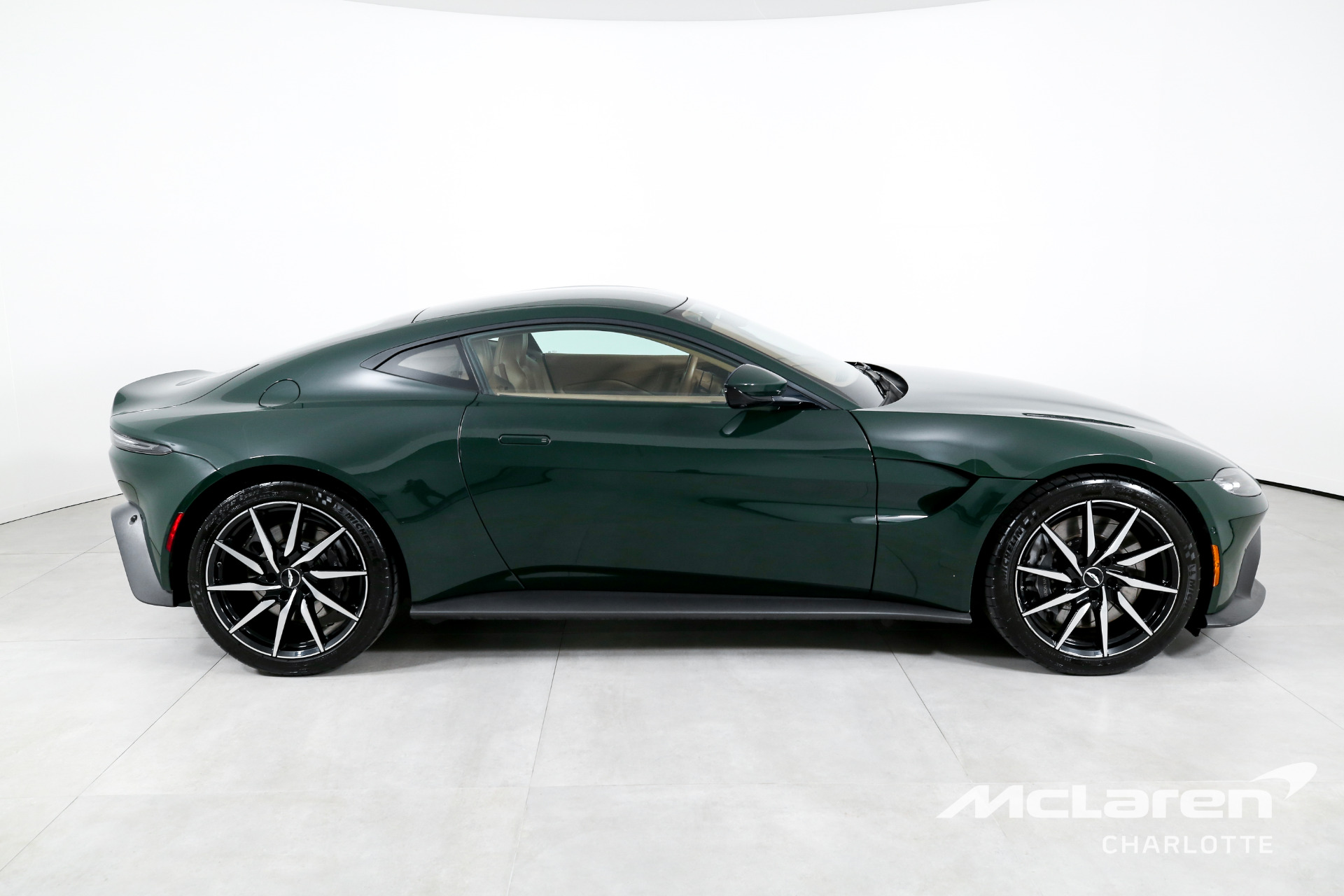 2020 Aston Martin Vantage, 9/20