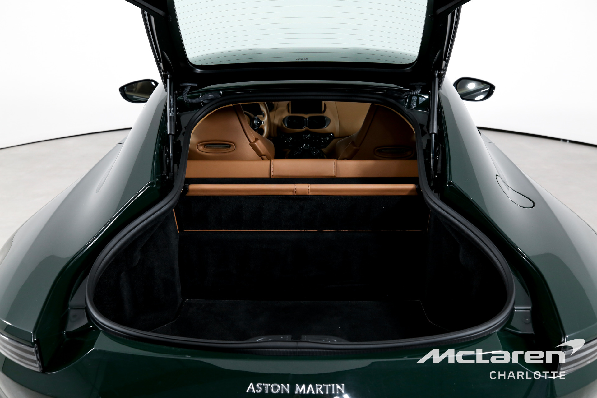 2020 Aston Martin Vantage, 16/20