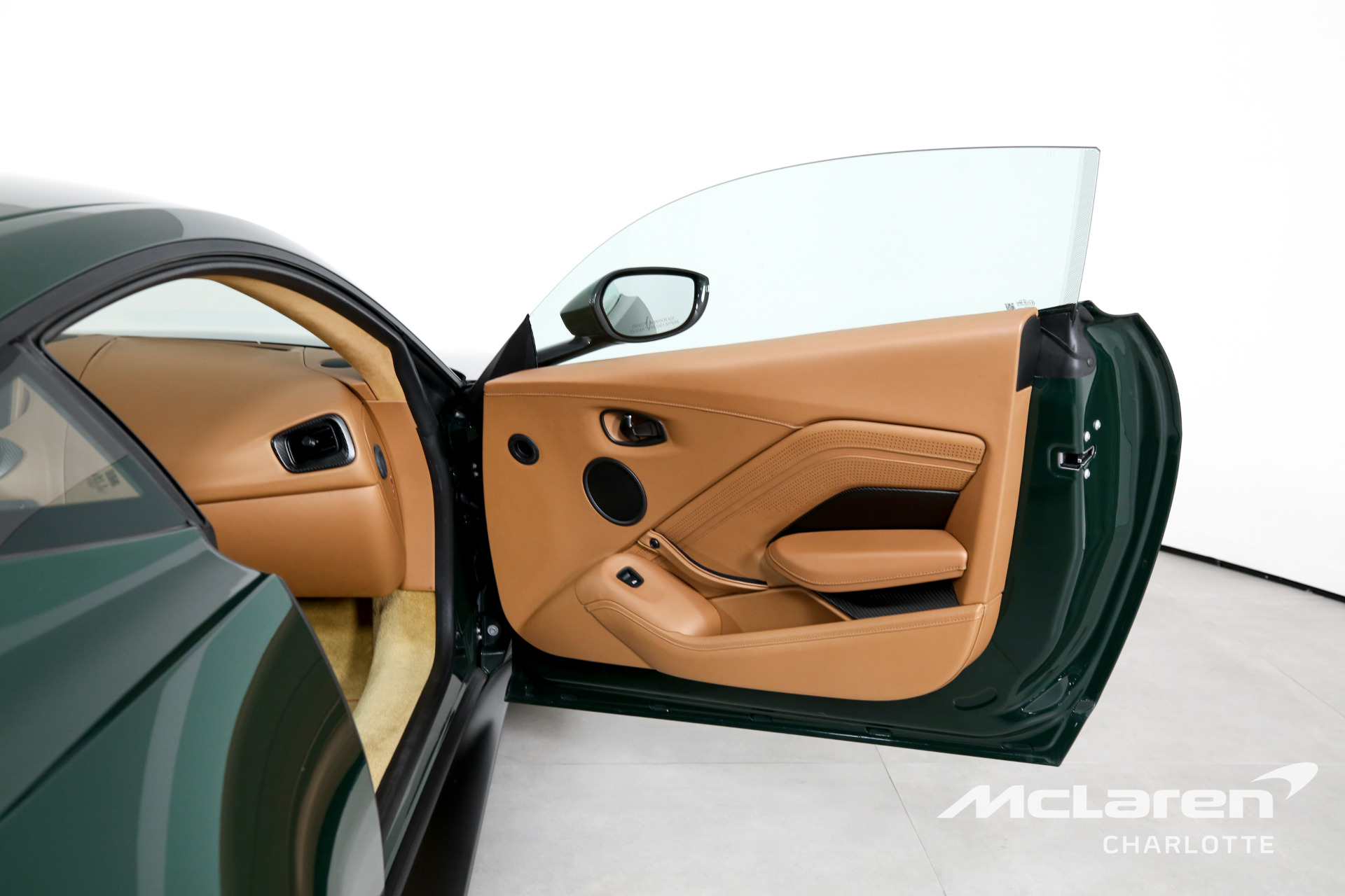 2020 Aston Martin Vantage, 18/20