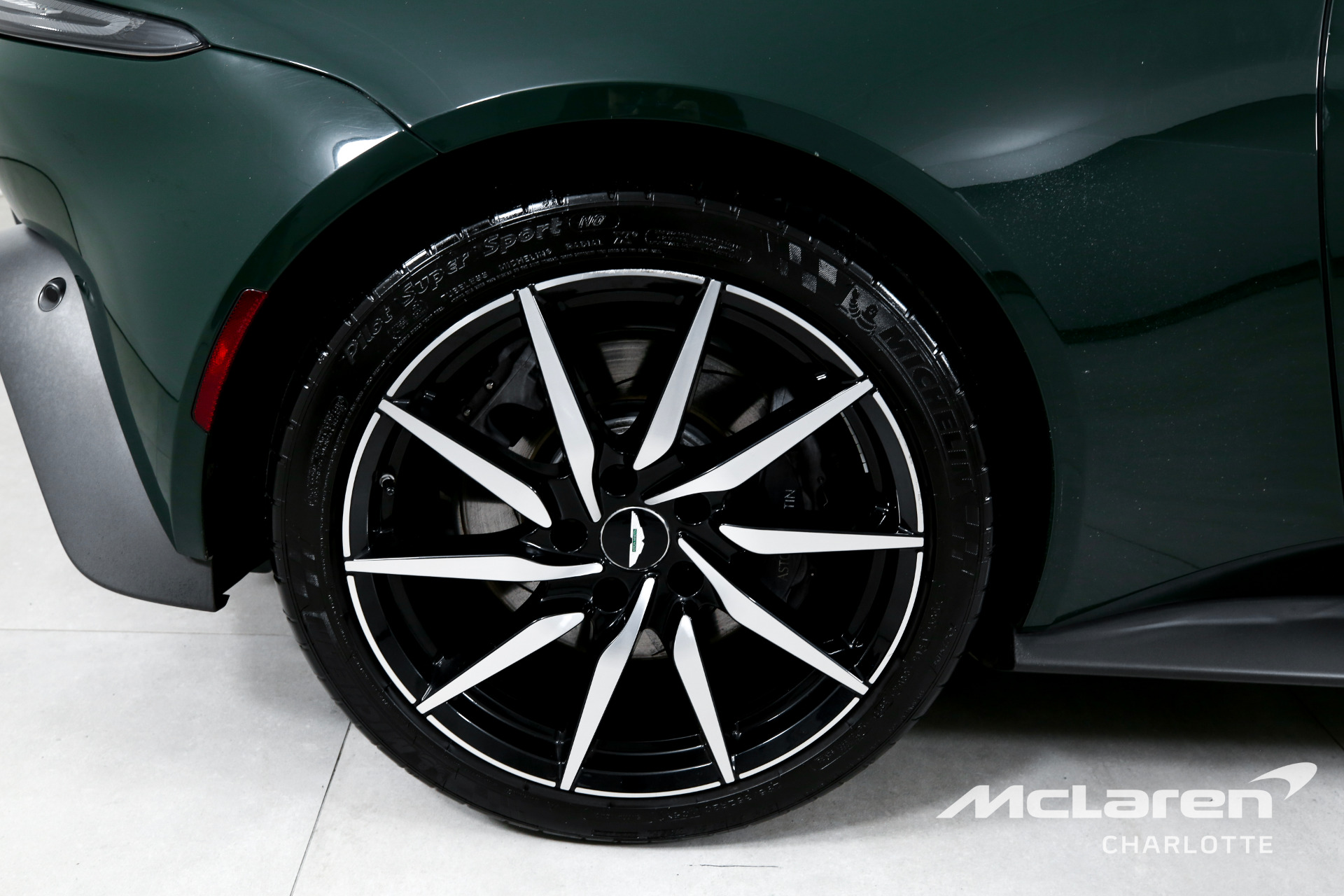 2020 Aston Martin Vantage, 20/20
