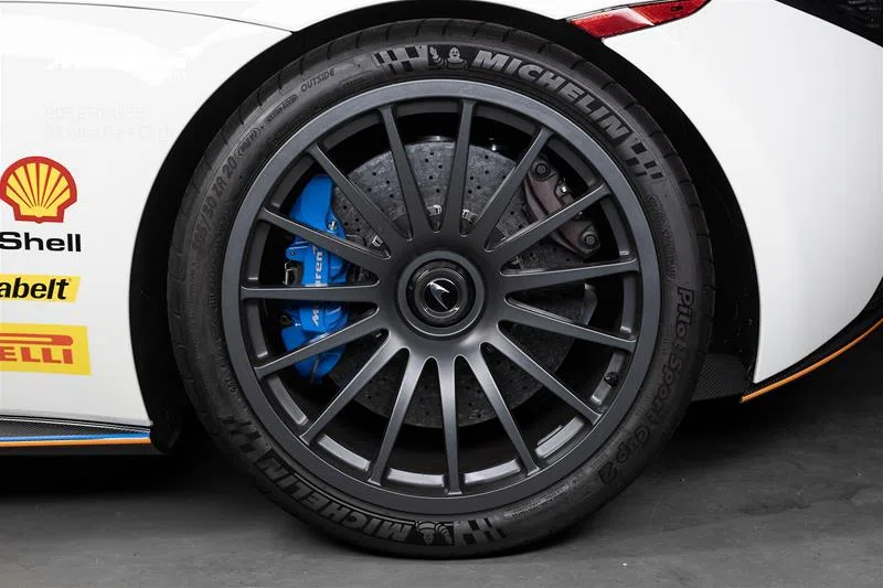 2020 McLaren 620R wheel