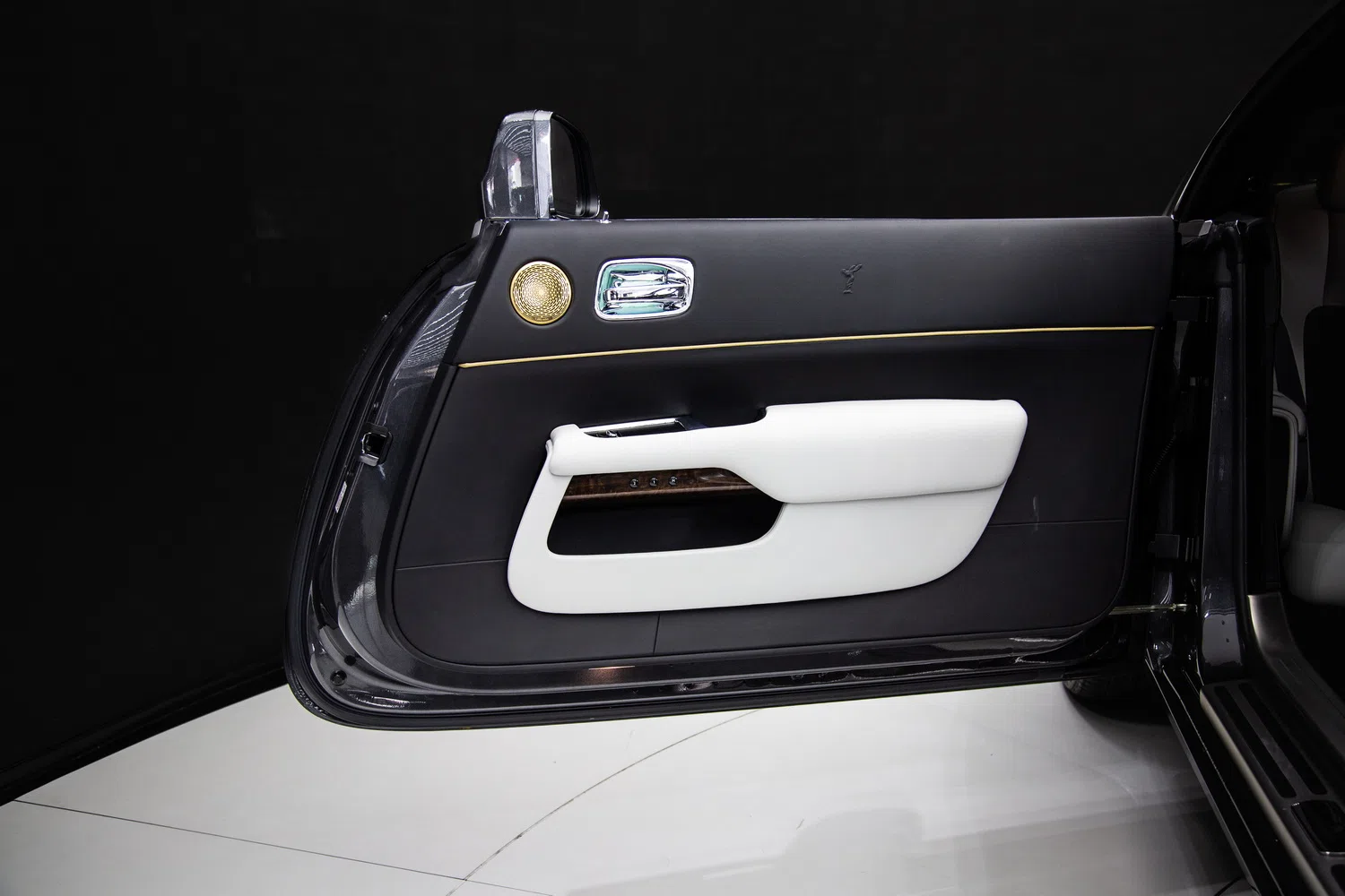 2020 Rolls-Royce Wraith Eagle VIII interior, door panel
