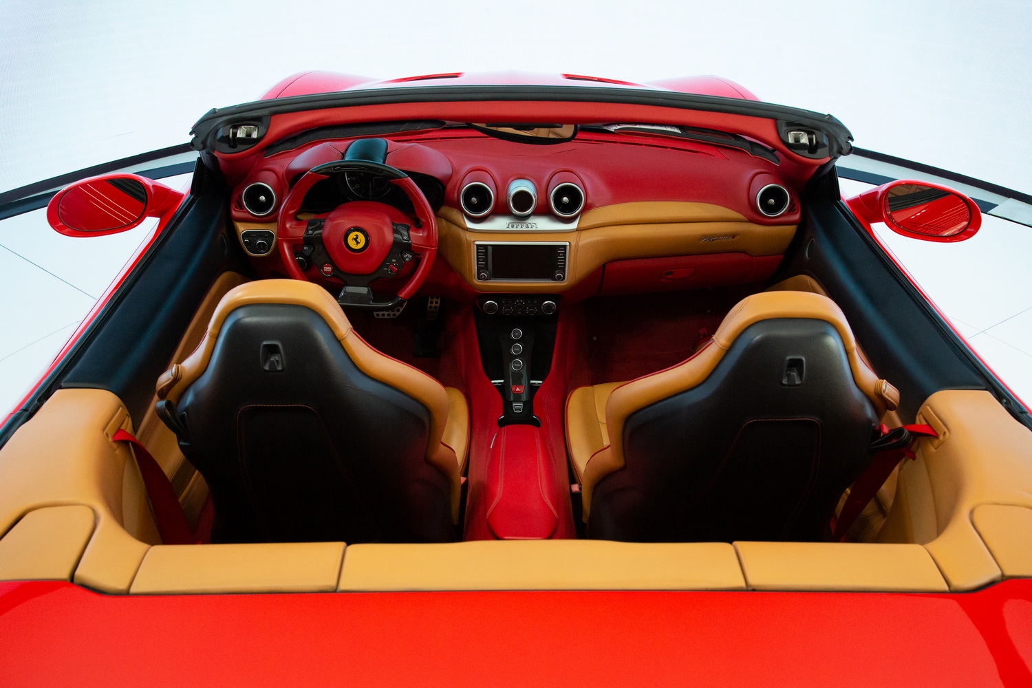 2015 Ferrari California T, 9/17