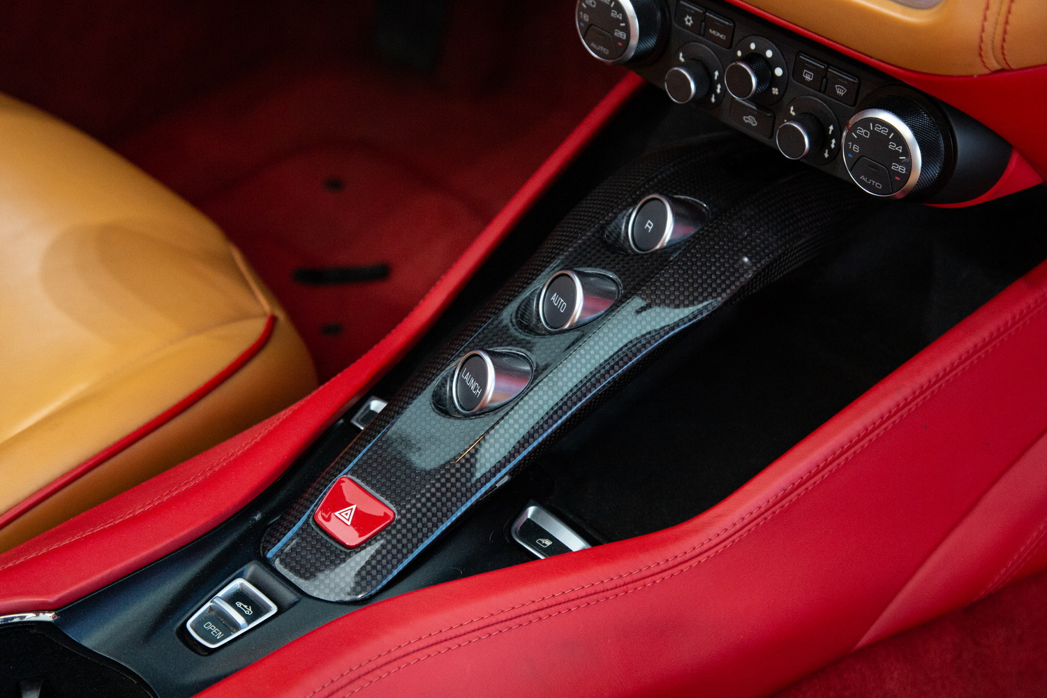 2015 Ferrari California T, 11/17