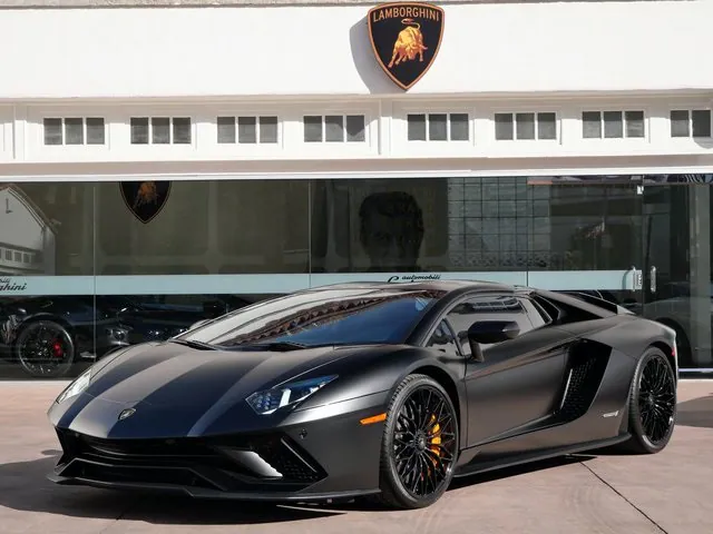 2019 Lamborghini Aventador S Roadster, 11/20