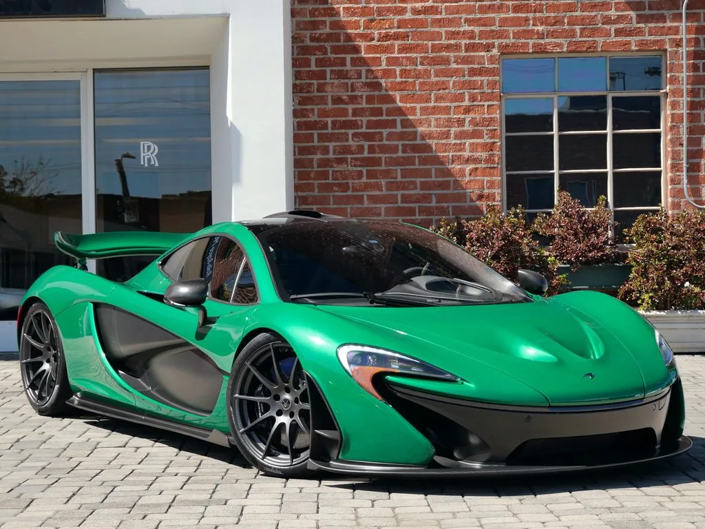 2014 McLaren P1 Coupe
