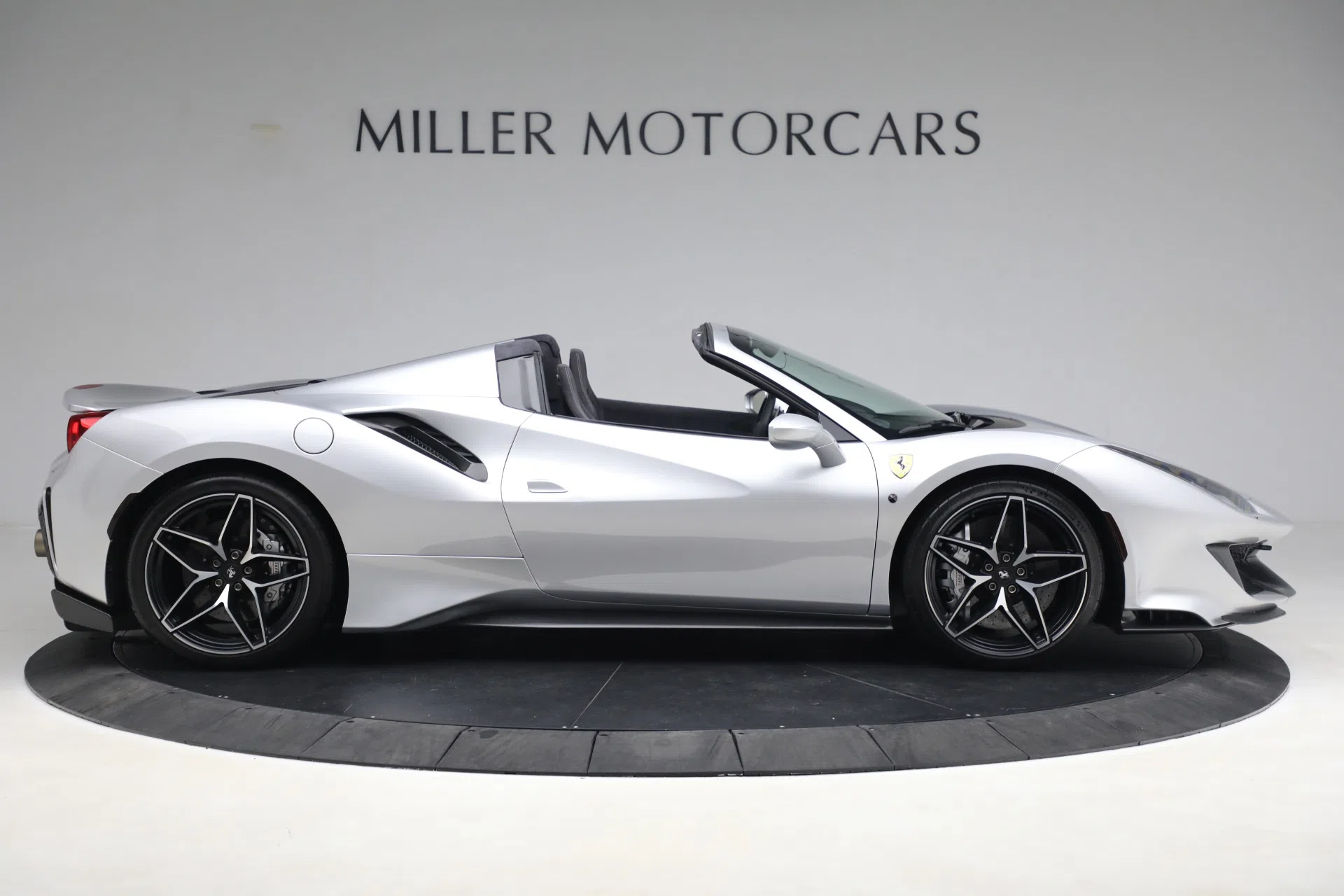 Ferrari 488 Pista Spider for sale, exterior