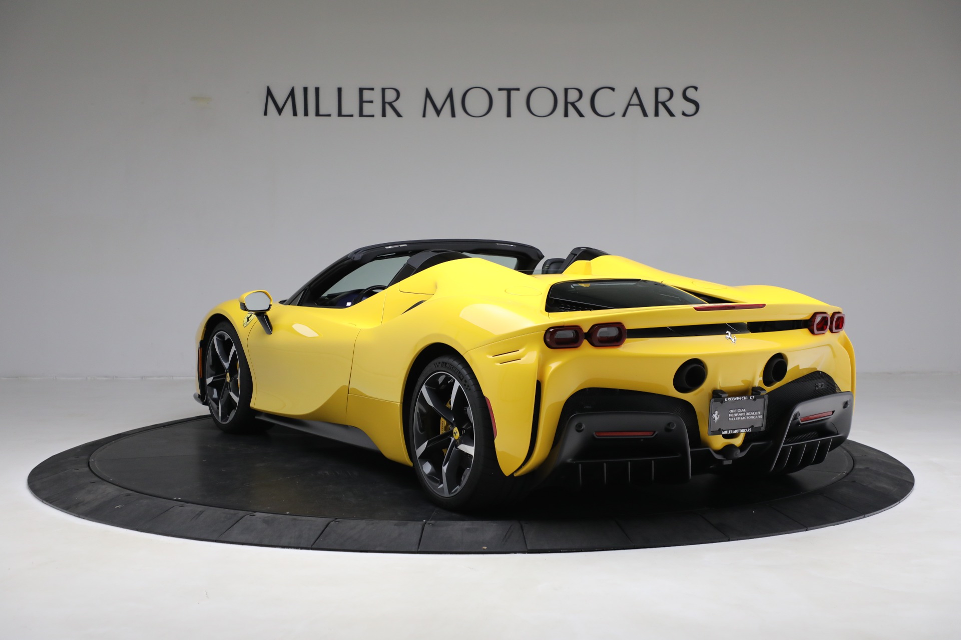 2022 Ferrari SF90 Spider