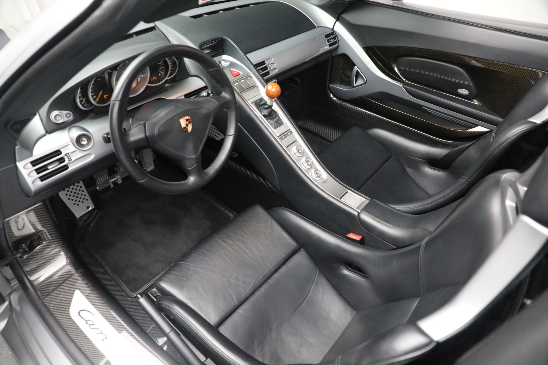 2005 Porsche Carrera GT, 18/20