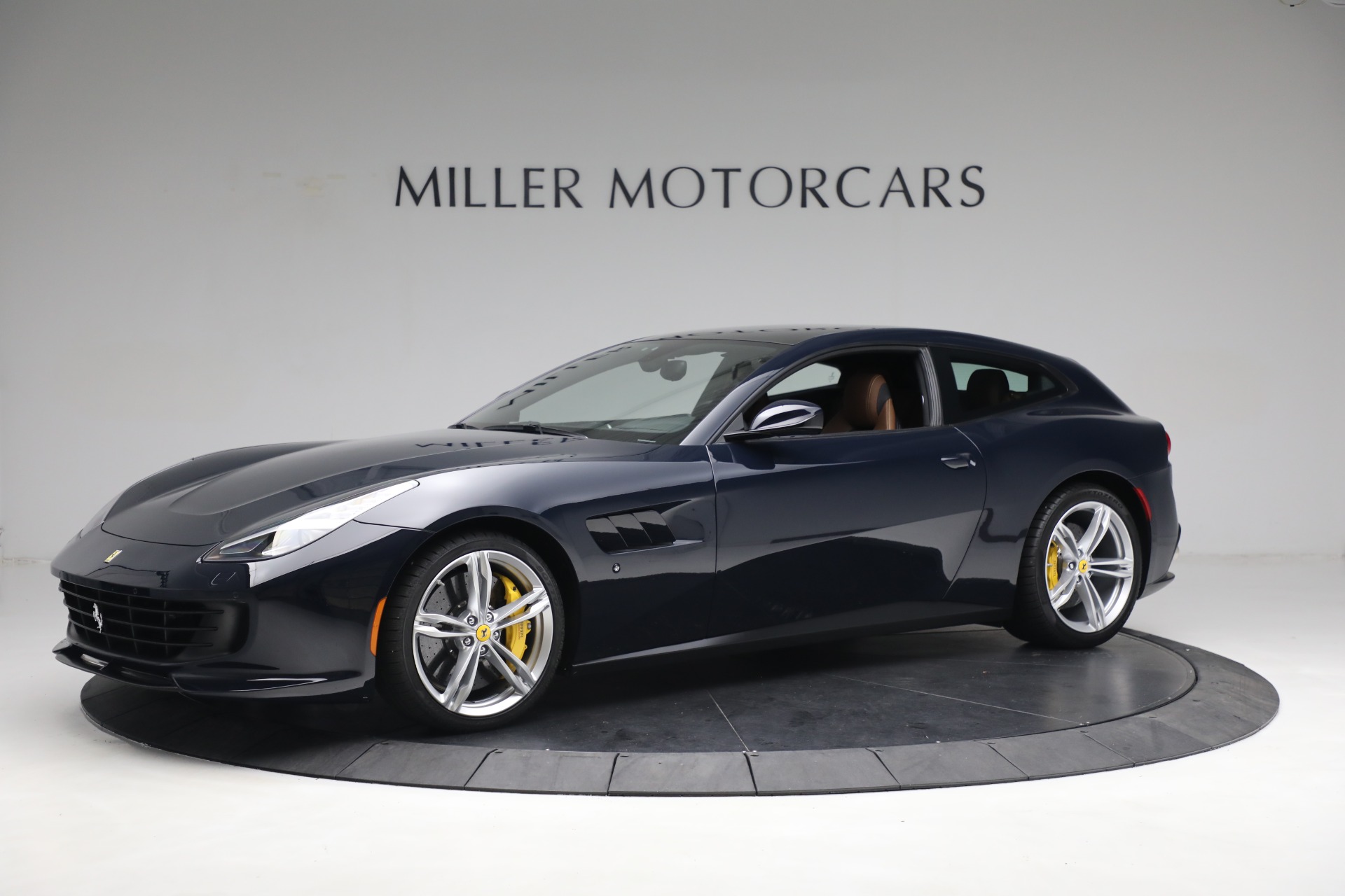 2019 Ferrari GTC4Lusso, 2/20