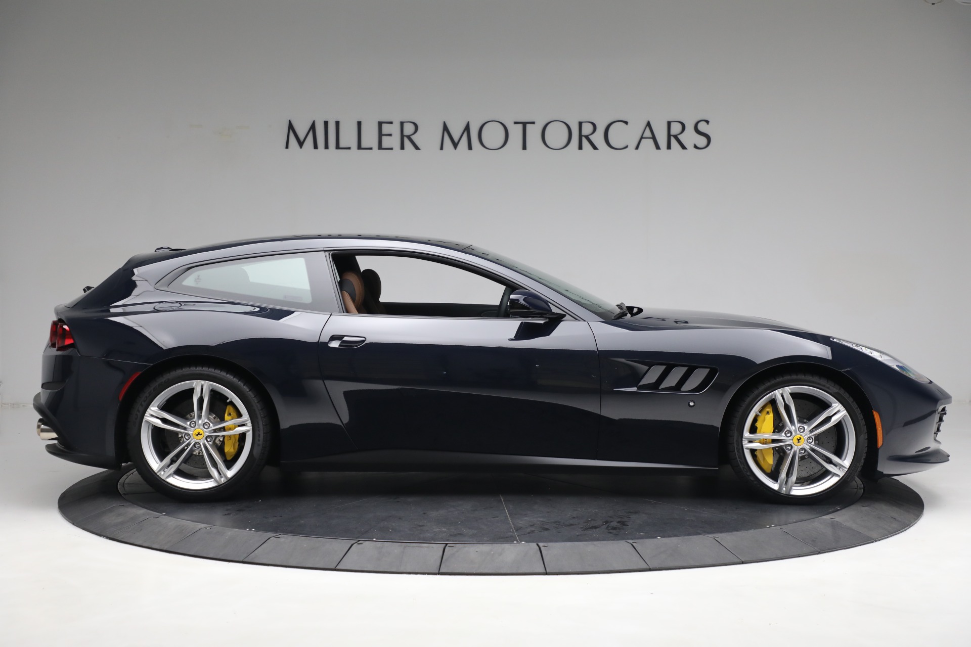 2019 Ferrari GTC4Lusso, 8/20