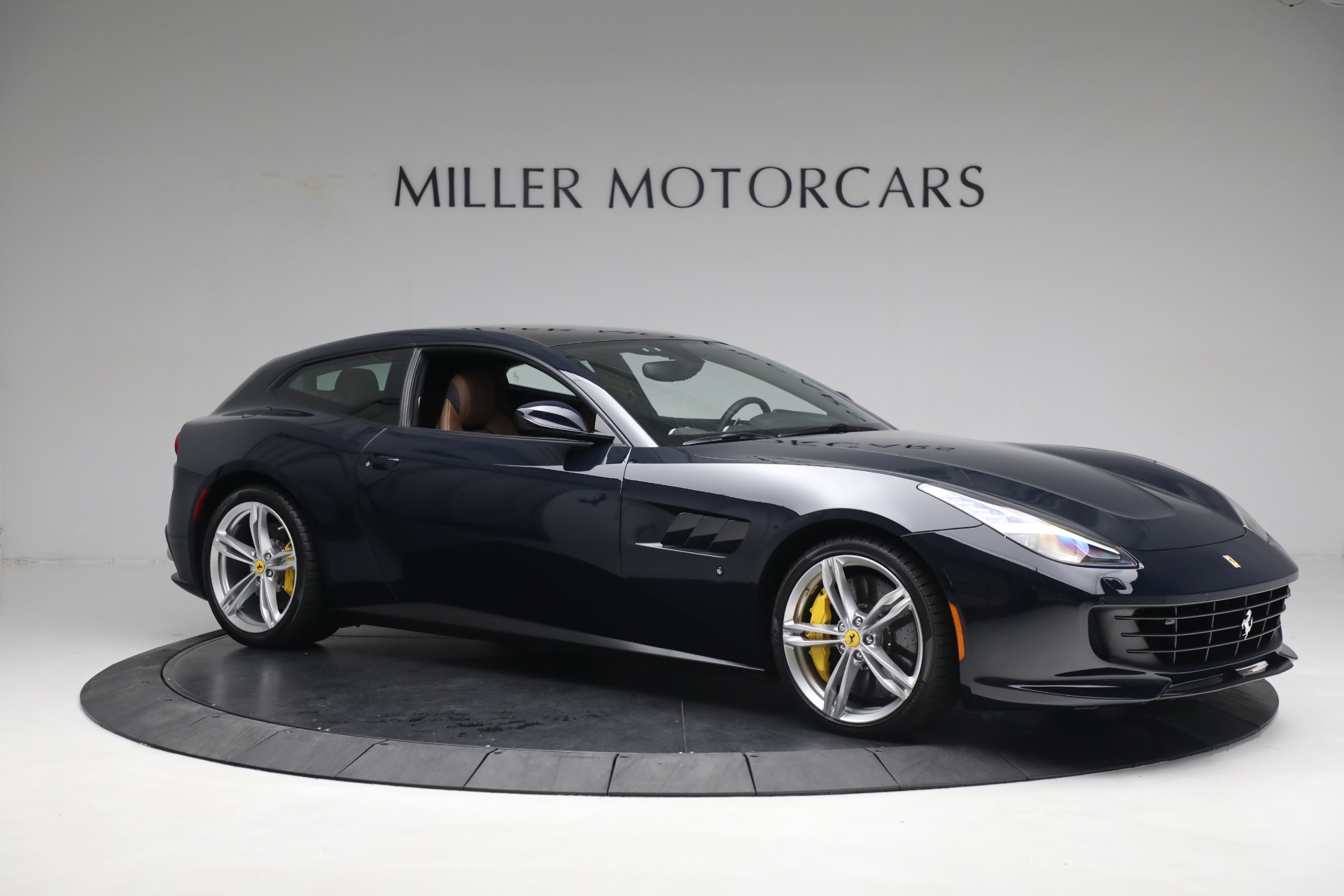 2019 Ferrari GTC4Lusso, 9/20
