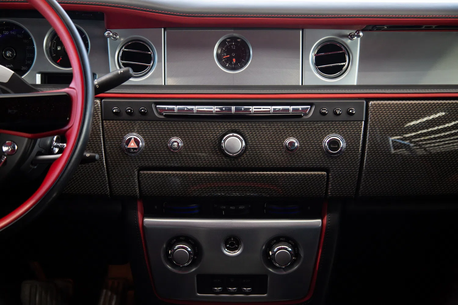 2017 Rolls-Royce Phantom interior