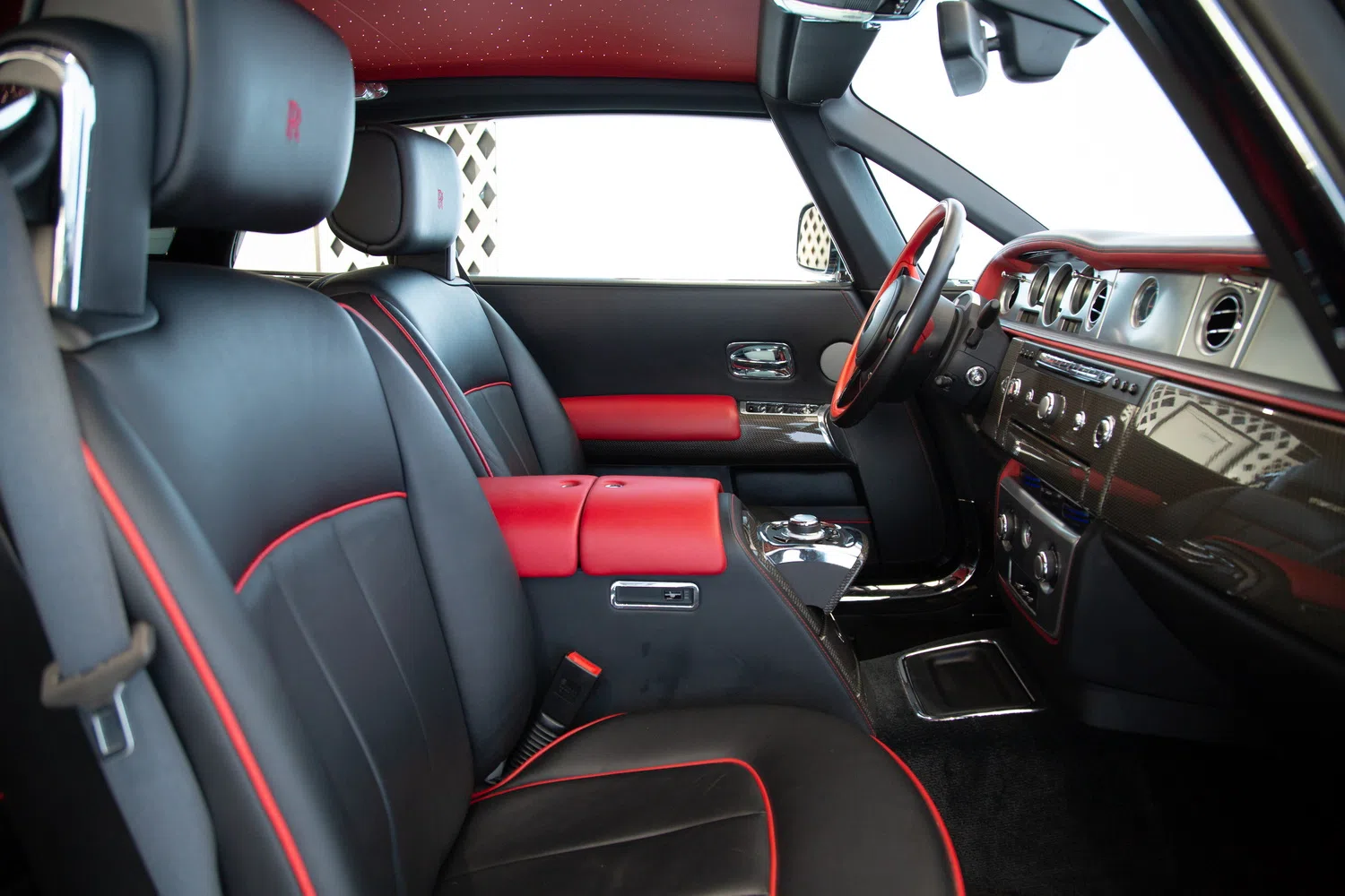 2017 Rolls-Royce Phantom interior, seats