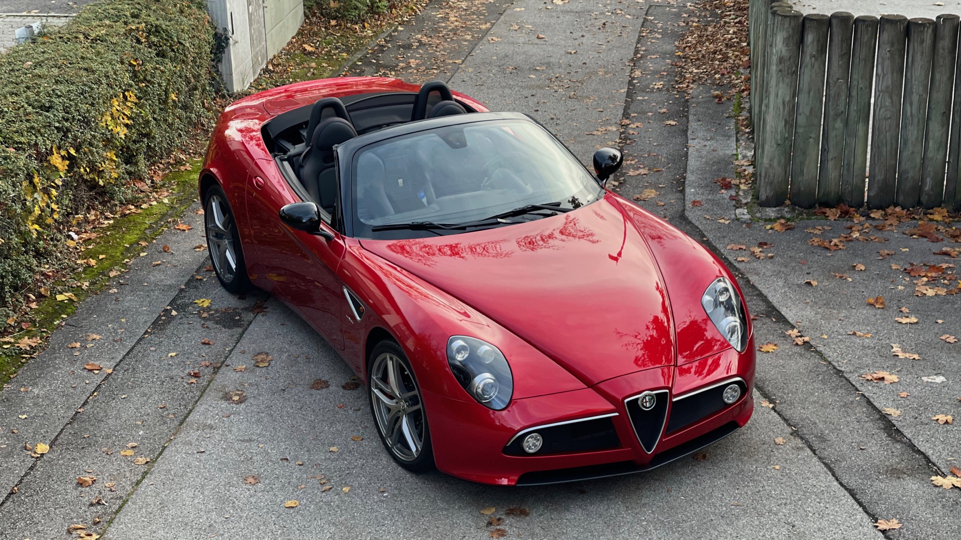 2013 Alfa Romeo 8C Spider, 3/20