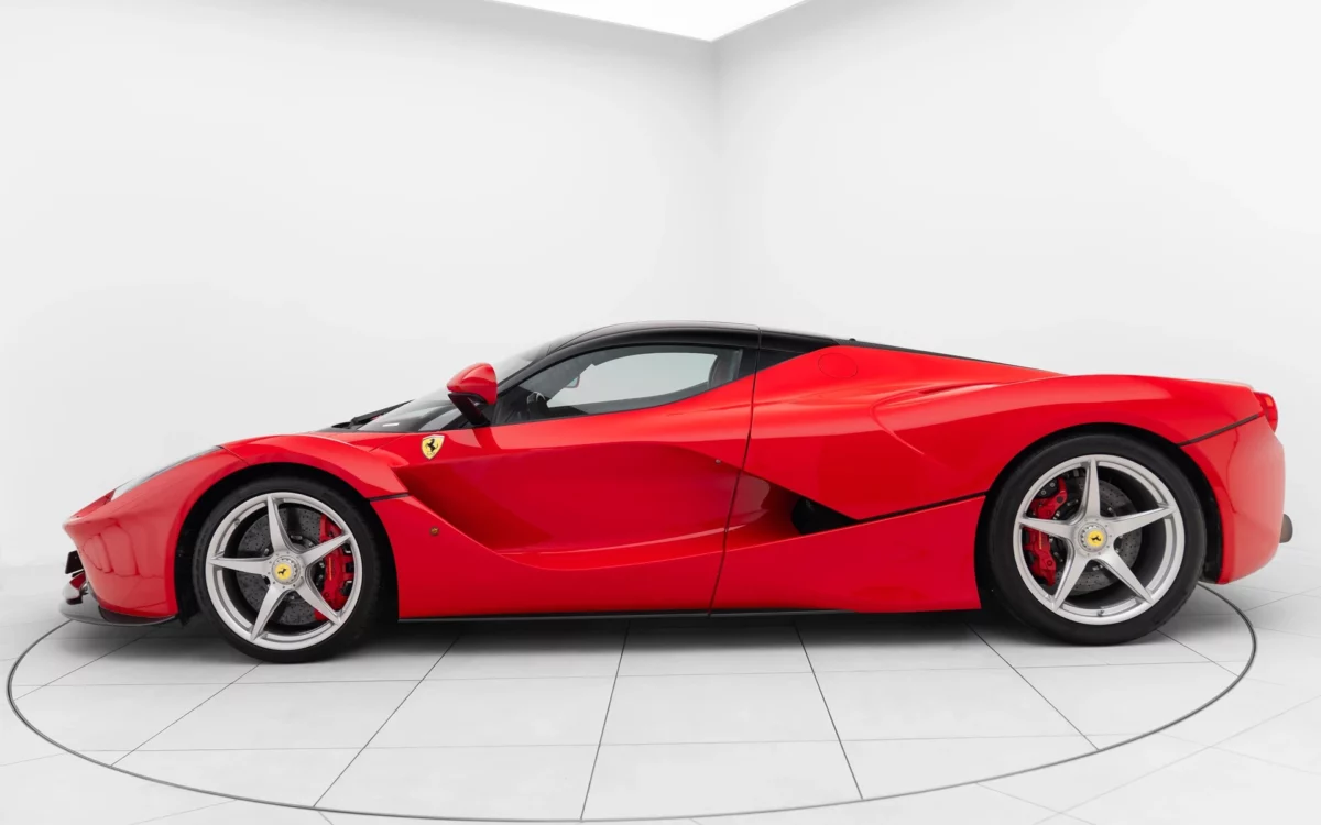 2014 Ferrari LaFerrari, 3/8
