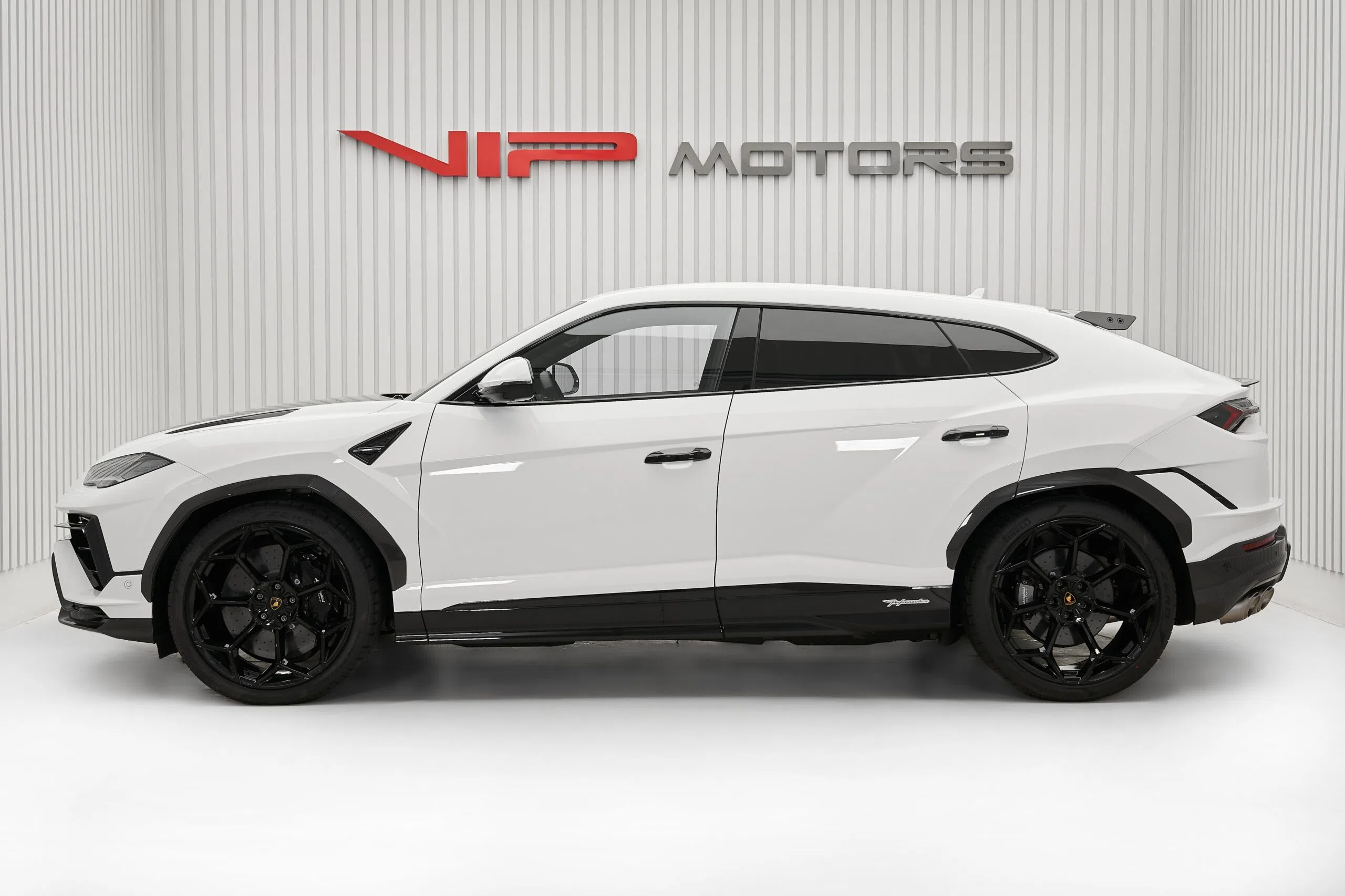 2024 Lamborghini Urus Performante for sale, exterior