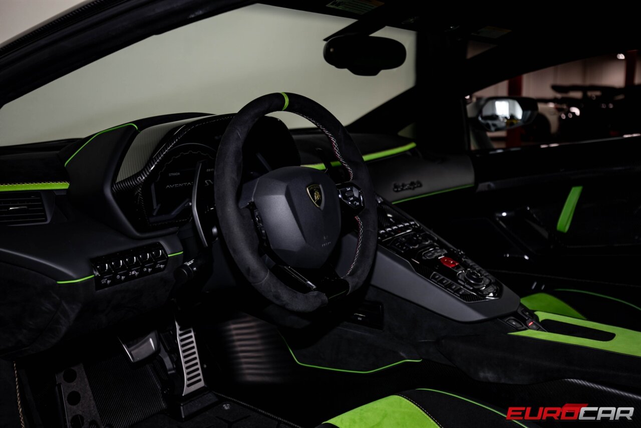 2019 Lamborghini Aventador LP 770-4 SVJ, 10/19
