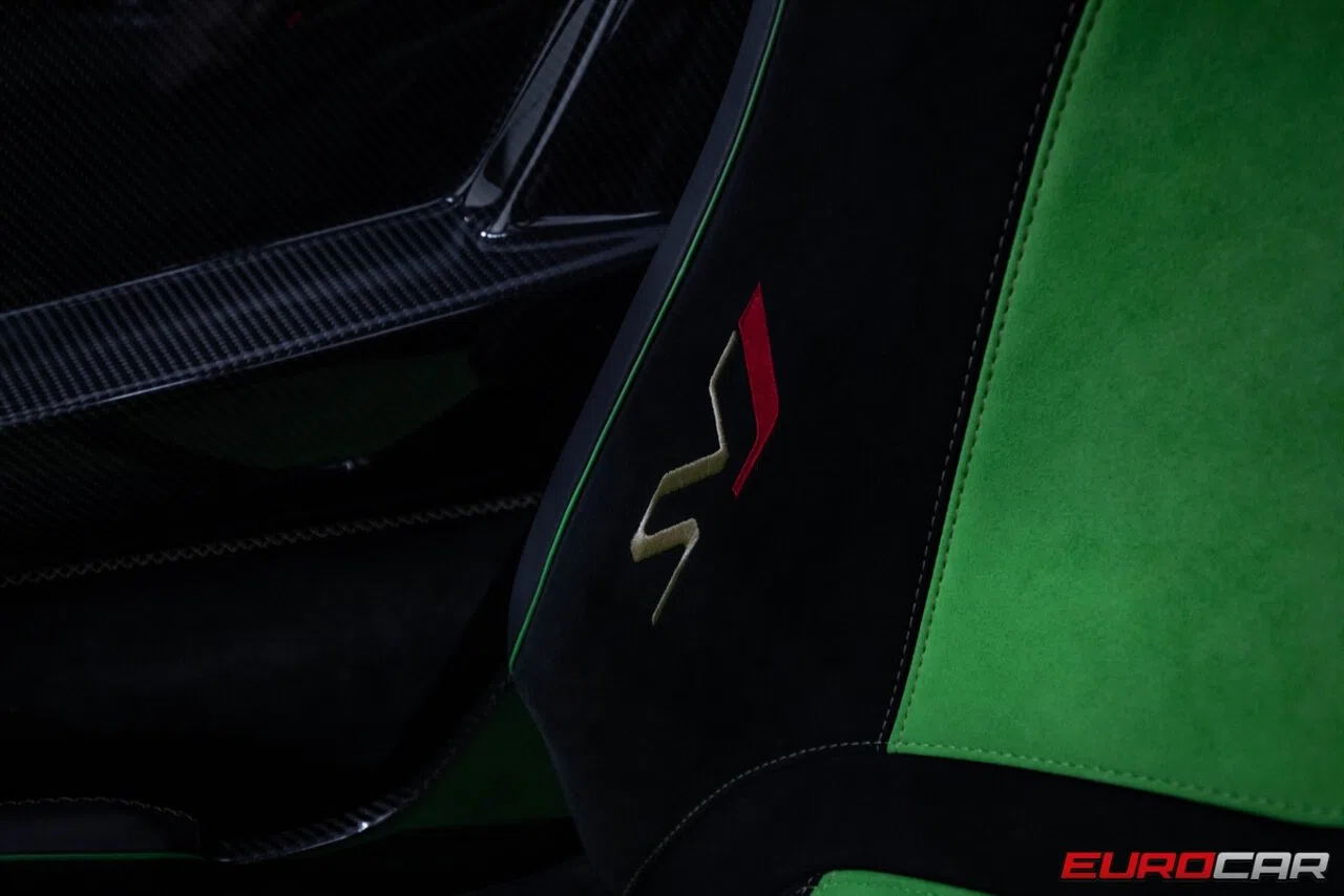2019 Lamborghini Aventador LP 770-4 SVJ interior