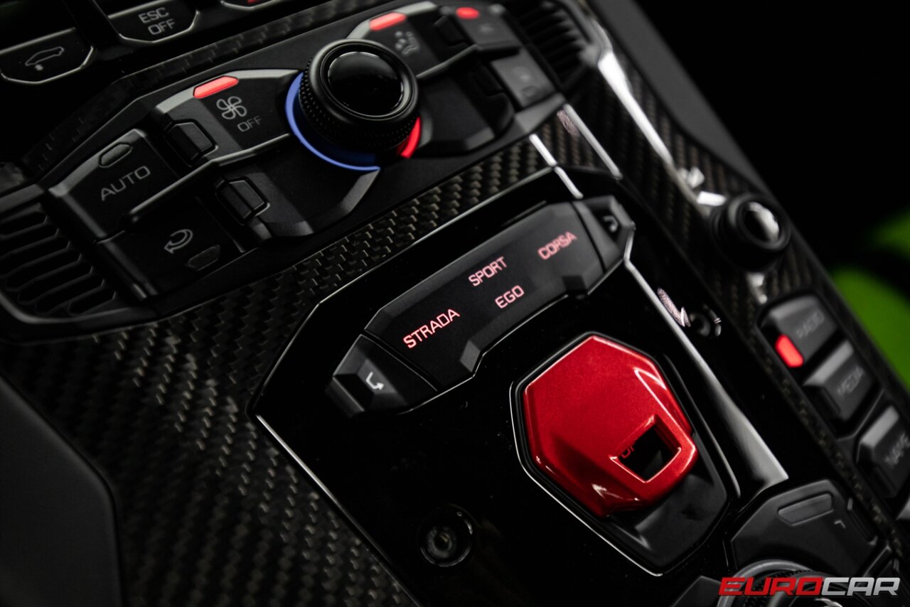 2019 Lamborghini Aventador LP 770-4 SVJ, 17/19