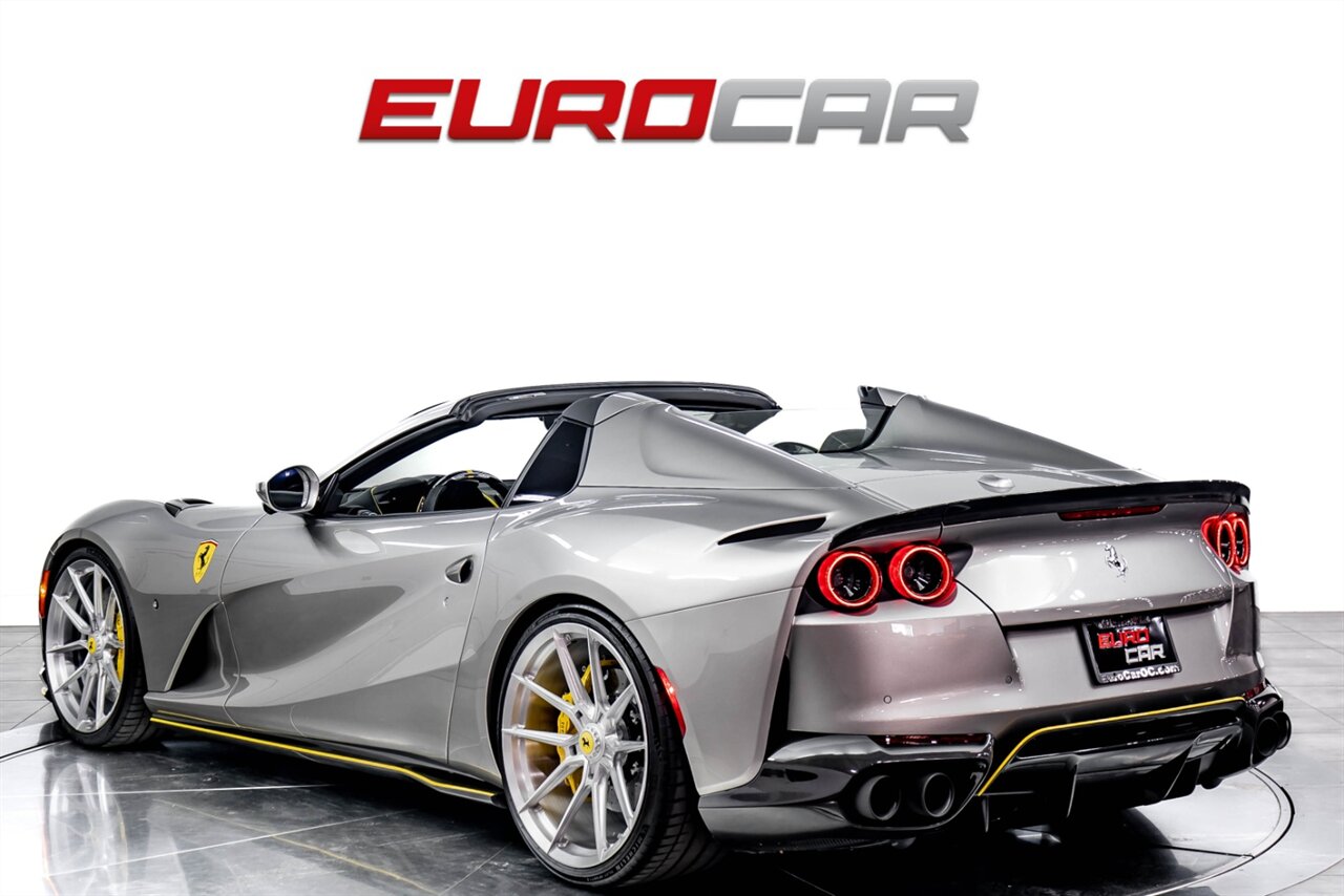 2022 Ferrari 812 GTS TAILOR MADE, 3/20