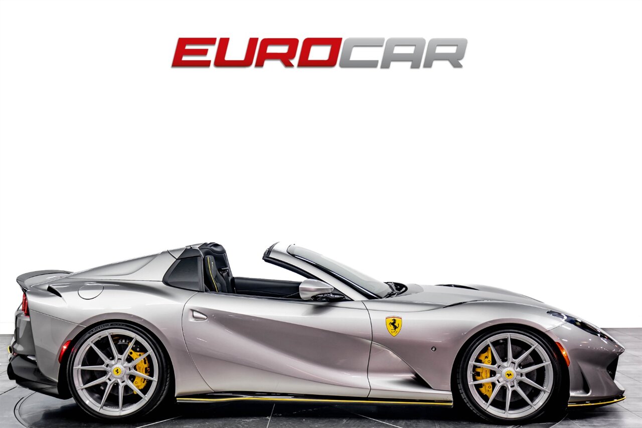 2022 Ferrari 812 GTS TAILOR MADE, 6/20