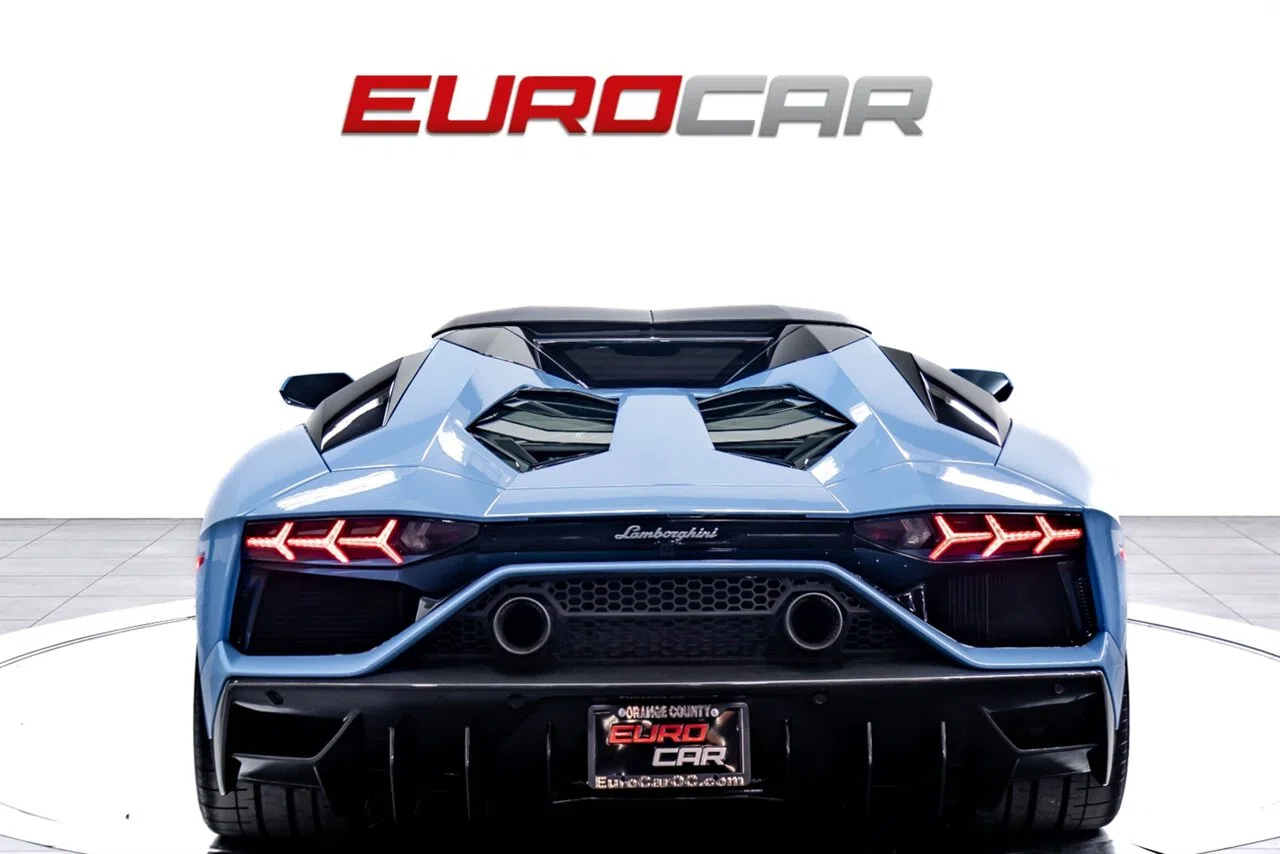 2022 Lamborghini Aventador LP 780-4 Ultimae for sale, exterior, Blu Cepheus Ad Personam
