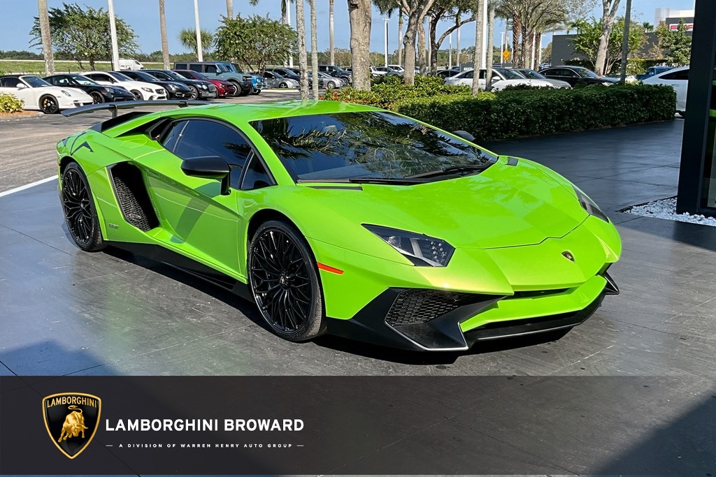 2016 Lamborghini Aventador LP750-4 SuperVeloce Coupé, 2/20