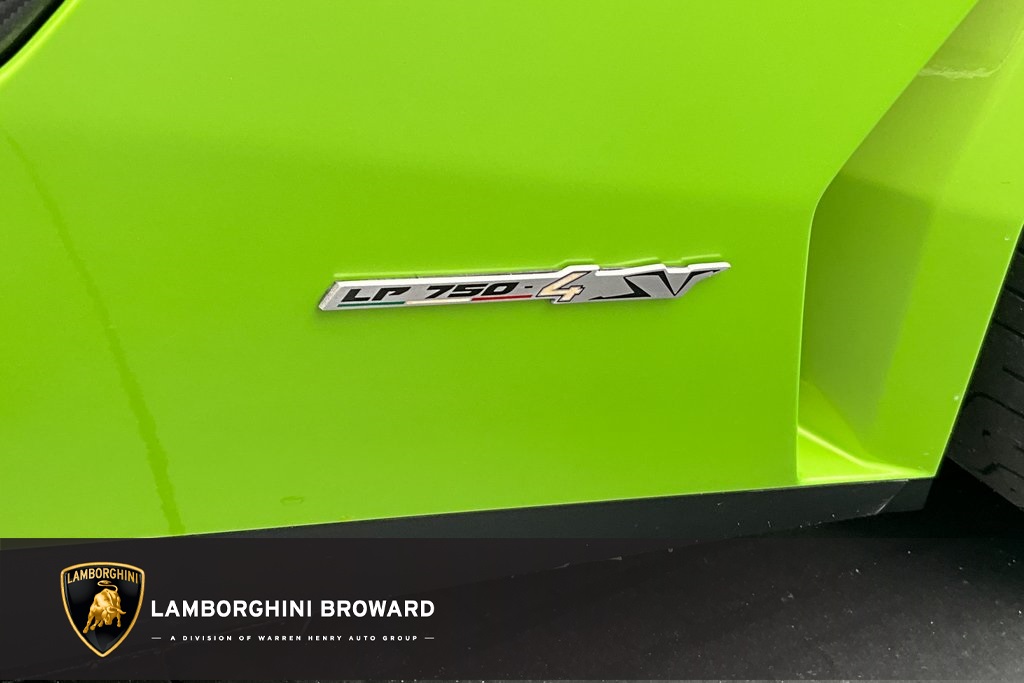 2016 Lamborghini Aventador LP750-4 SuperVeloce Coupé, 13/20