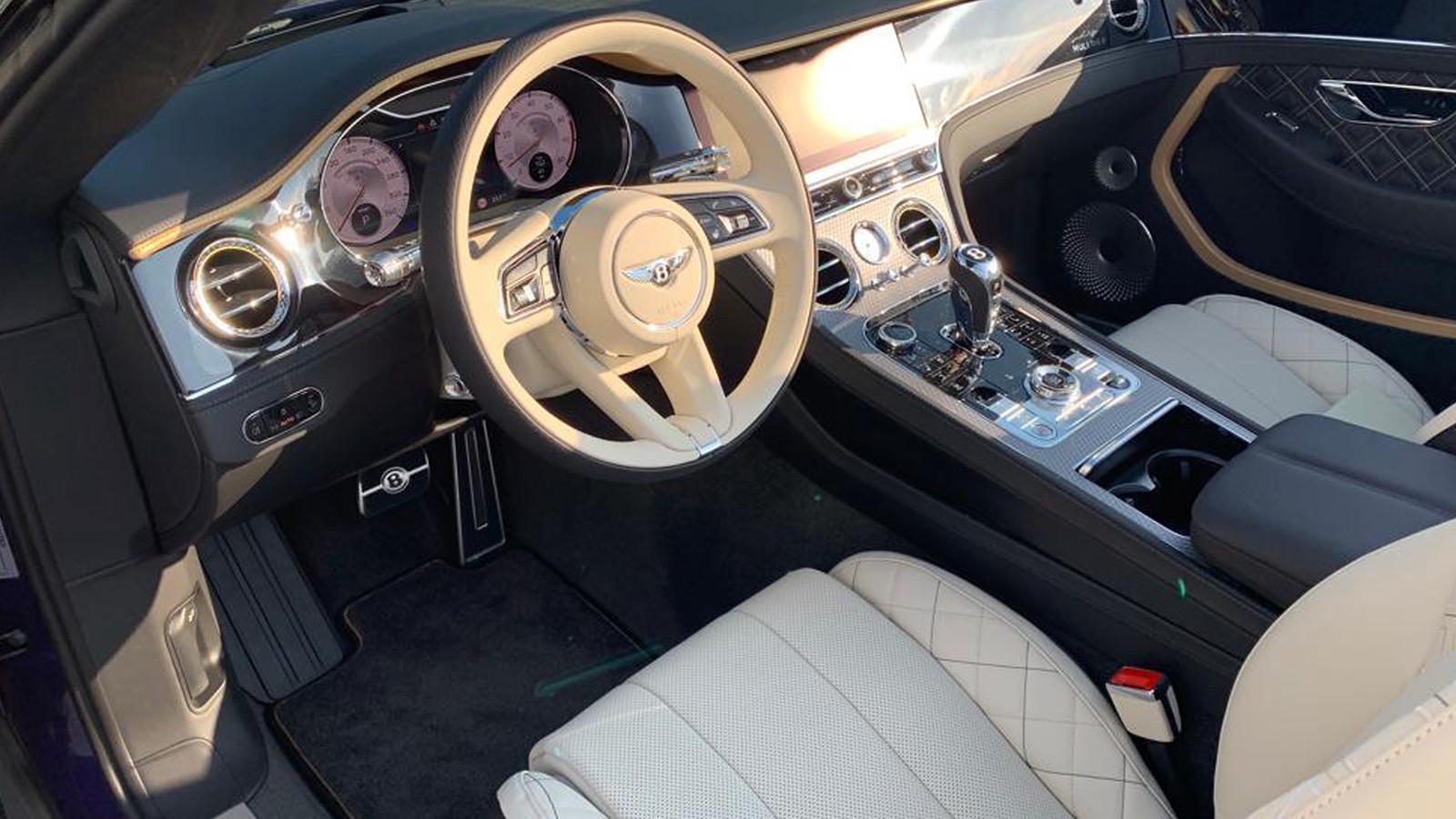 2022 Bentley Continental GTC Mulliner, 6/11
