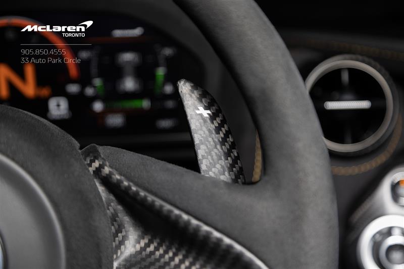 2022 McLaren 765LT Spider, 18/20