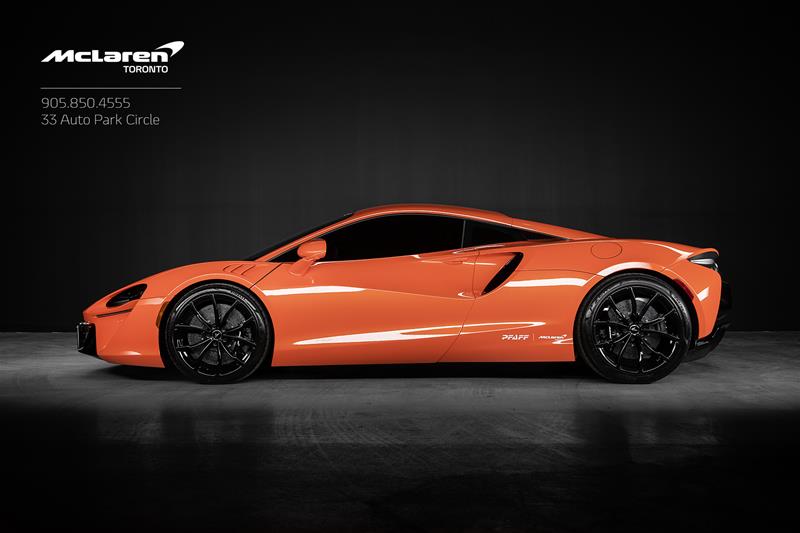 2023 McLaren Artura, 3/18