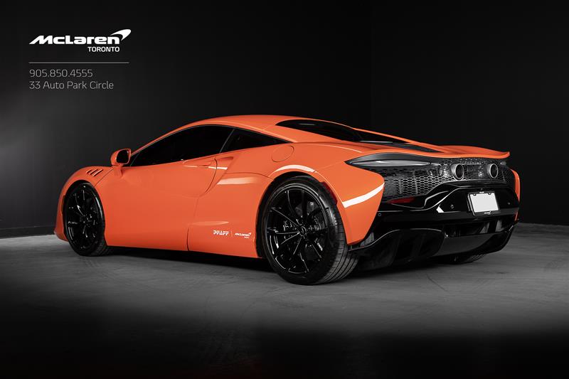 2023 McLaren Artura, 4/18