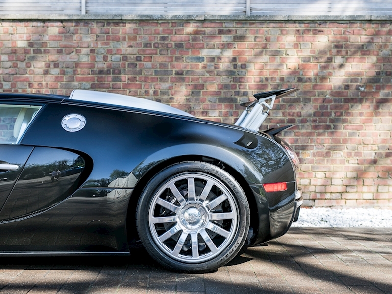 2007 Bugatti Veyron 16.4, 3/19