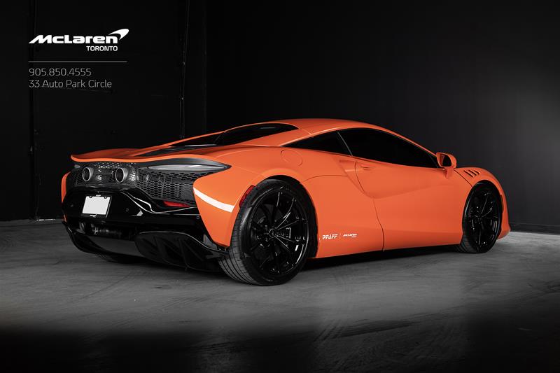 2023 McLaren Artura, 7/18