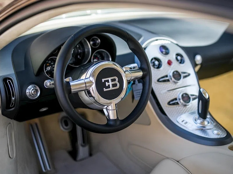 2007 Bugatti Veyron 16.4 interior, Cream Leather