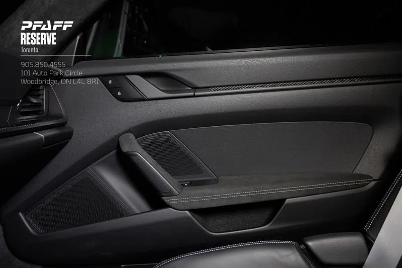 2022 Porsche 911 GT3 interior, door panel