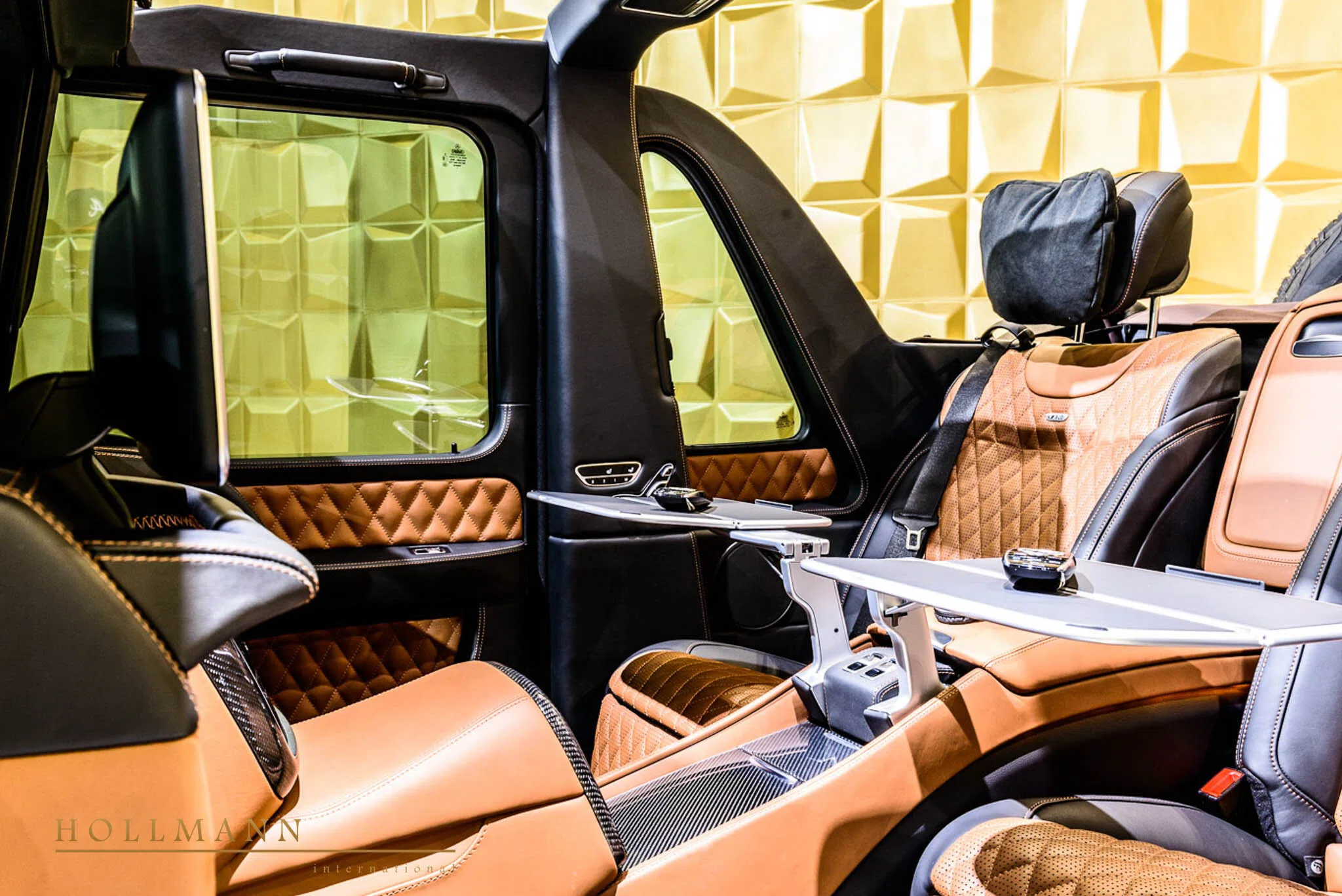 2024 Mercedes-Maybach G 650 Landaulet interior, seats