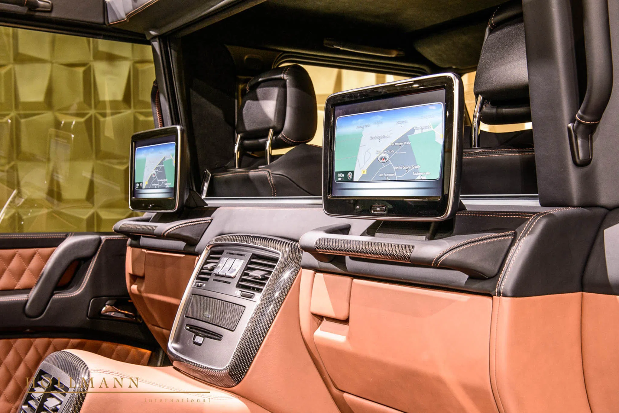 2024 Mercedes-Maybach G 650 Landaulet interior, seats
