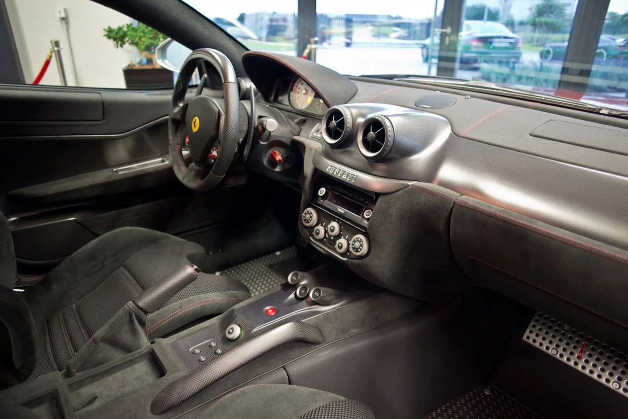 2011 Ferrari 599 GTO, 10/16