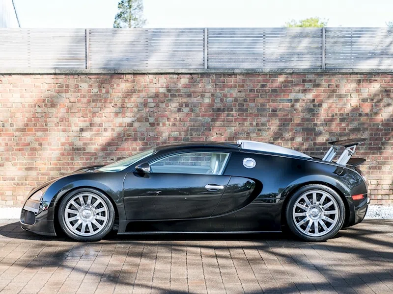 2007 Bugatti Veyron 16.4 for sale, exterior, Single Tone Black Metallic