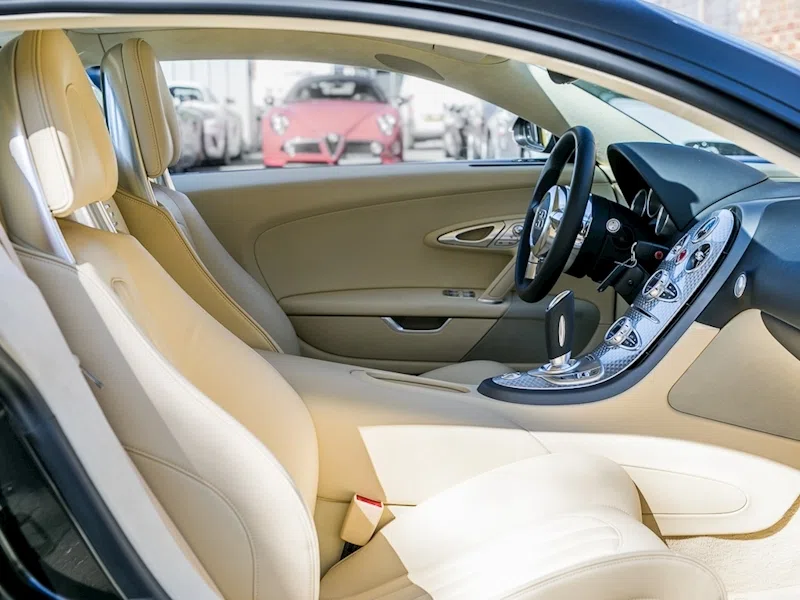 2007 Bugatti Veyron 16.4 interior, Cream Leather