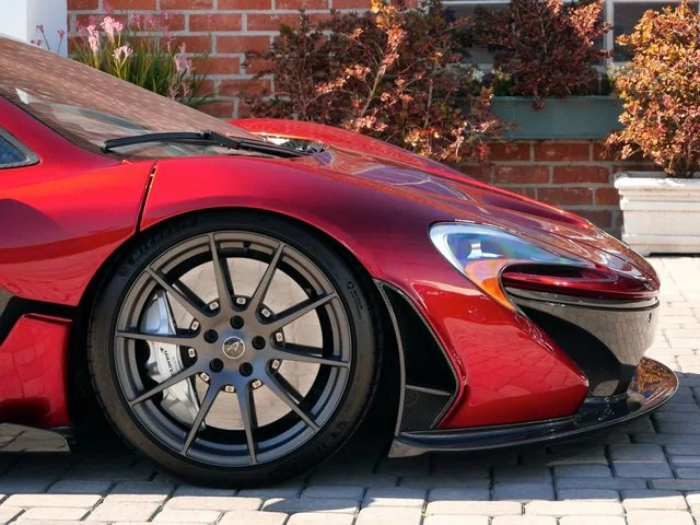 2014 McLaren P1, 7/20