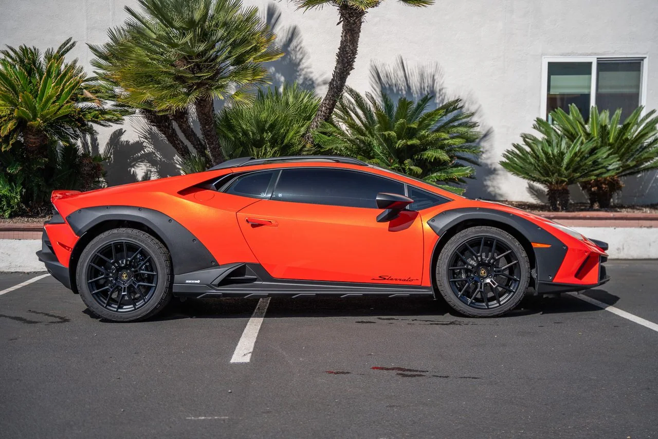 2023 Lamborghini Huracán Sterrato, 2/20